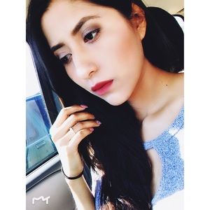 Meet your Posher, Kelly